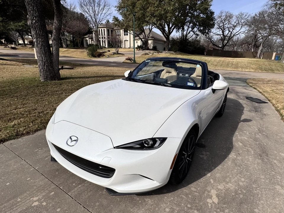 2024 Mazda ND MX-5 Miata - Image 5 of 31