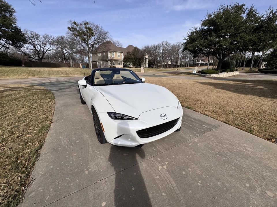 2024 Mazda ND MX-5 Miata - Image 7 of 31