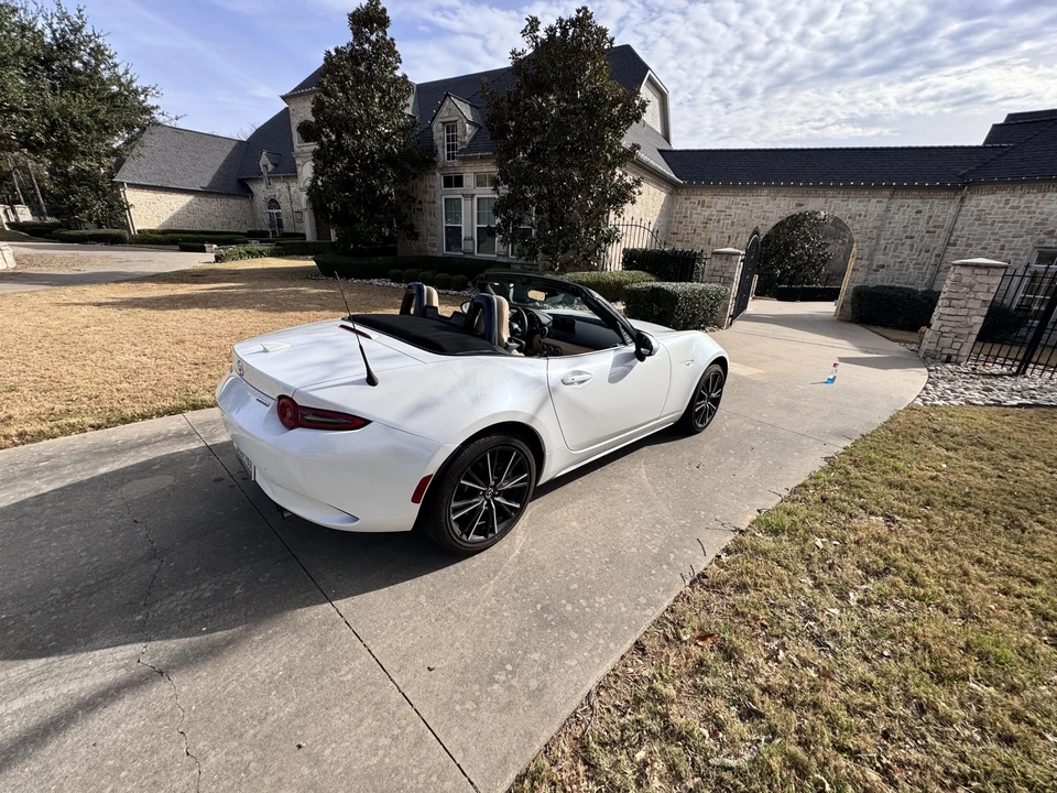 2024 Mazda ND MX-5 Miata - Image 12 of 31