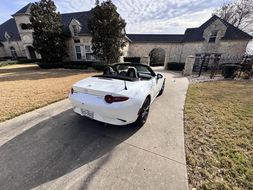 2024 Mazda ND MX-5 Miata - Image 13 of 31