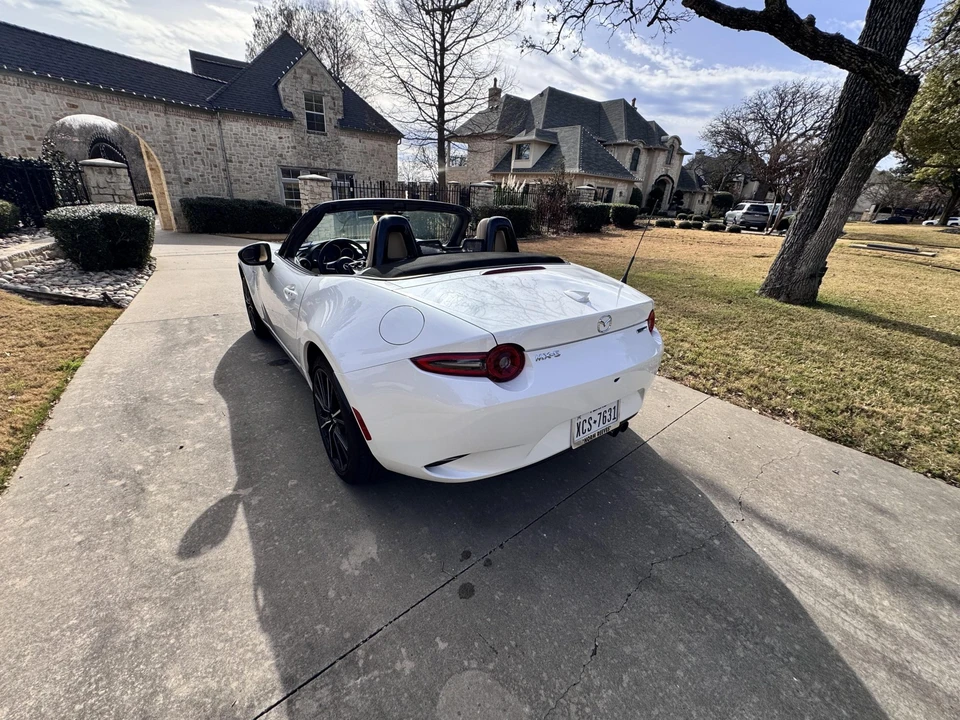 2024 Mazda ND MX-5 Miata - Image 15 of 31