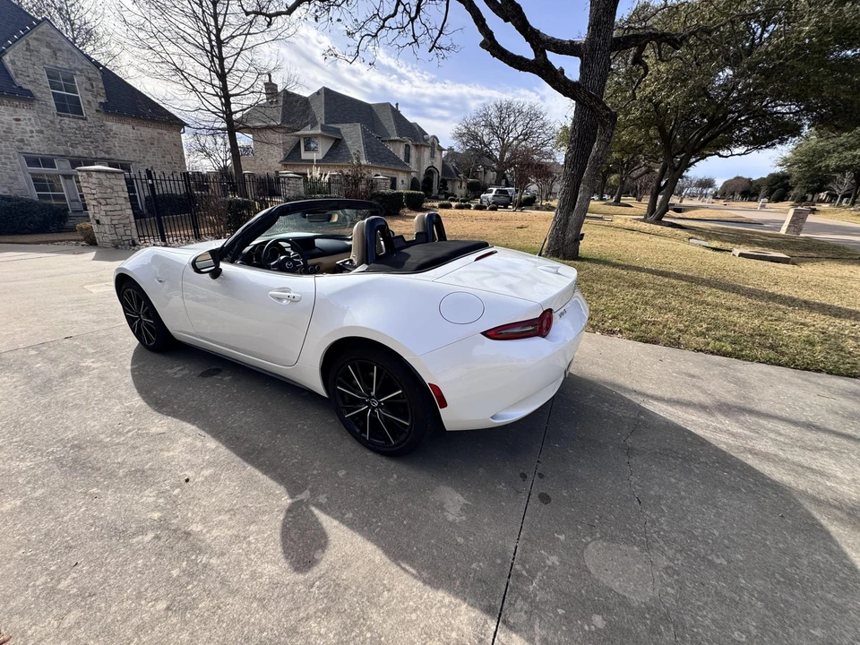 2024 Mazda ND MX-5 Miata - Image 16 of 31