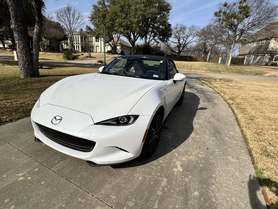 2024 Mazda ND MX-5 Miata - Image 22 of 31