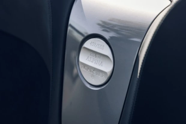 2003 BMW Z8 - Image 5 of 8