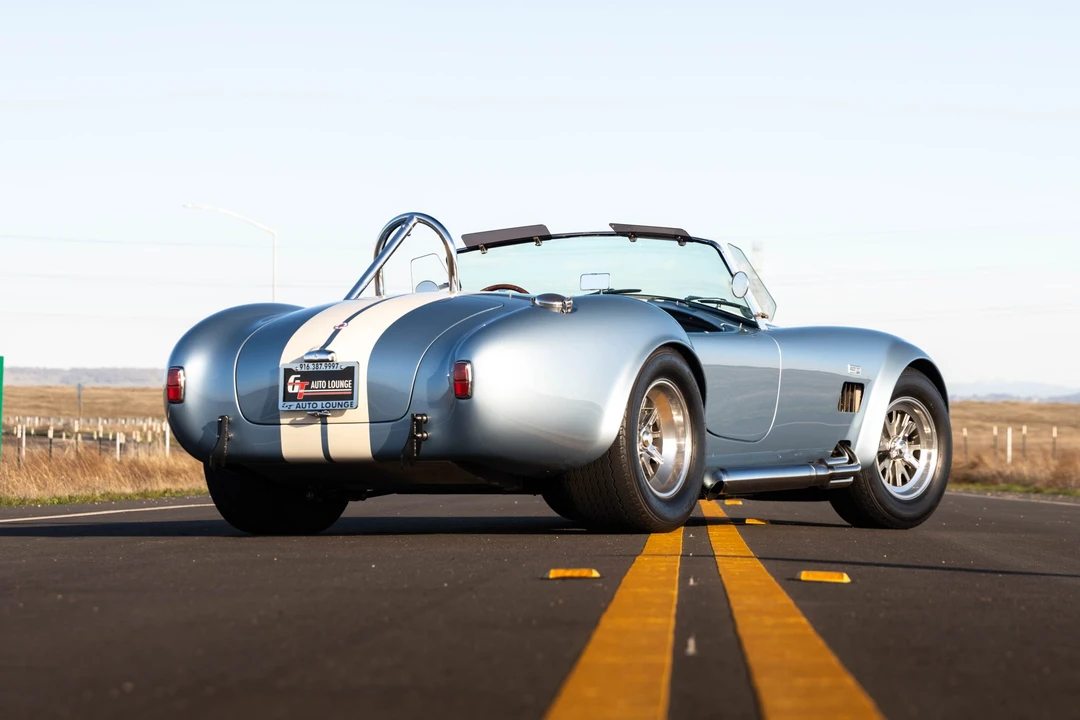 Shelby Cobra Replica - Image 27 of 31