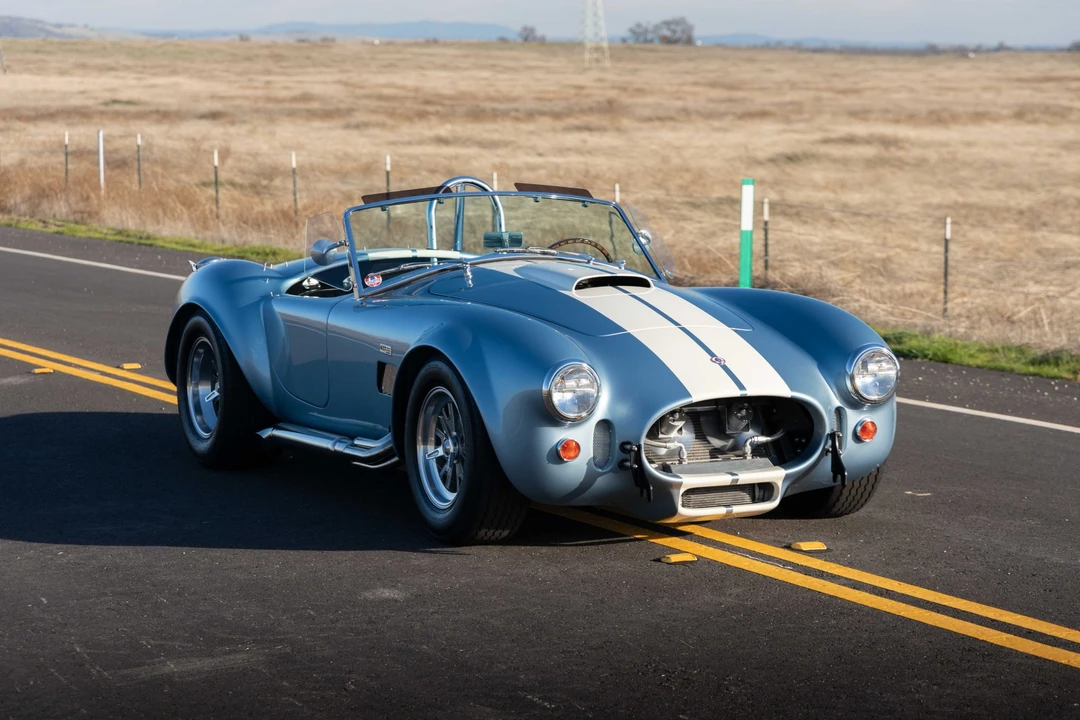 Shelby Cobra Replica - Image 10 of 31