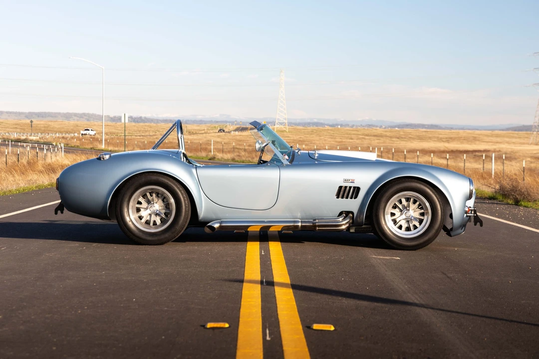Shelby Cobra Replica - Image 21 of 31