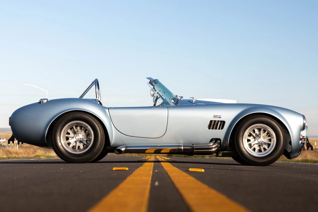 Shelby Cobra Replica - Image 20 of 31