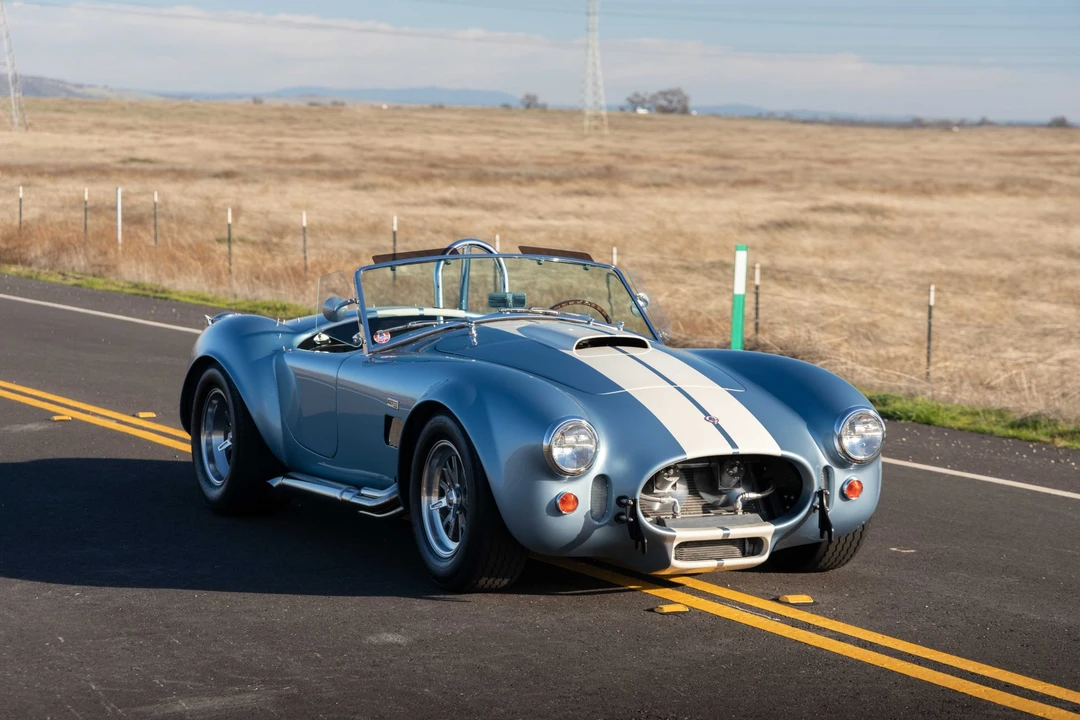 Shelby Cobra Replica - Image 7 of 31