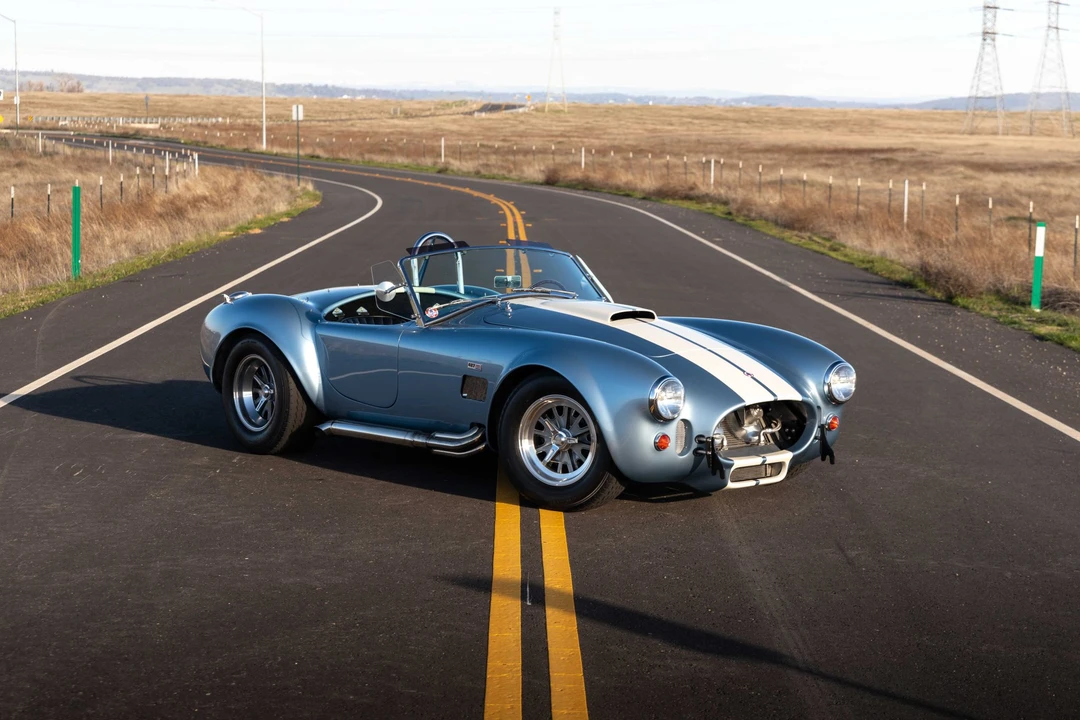 Shelby Cobra Replica - Image 14 of 31