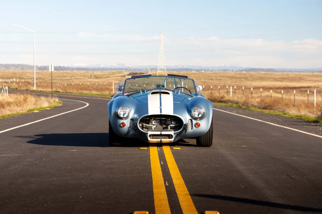 Shelby Cobra Replica - Image 5 of 31