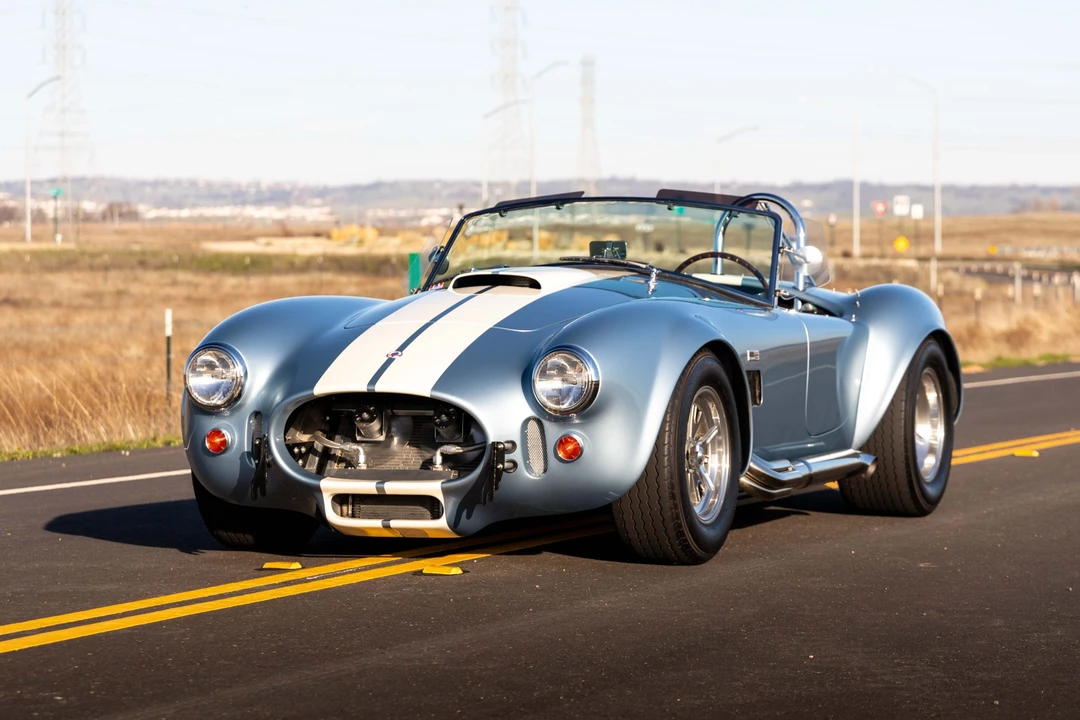 Shelby Cobra Replica - Image 4 of 31