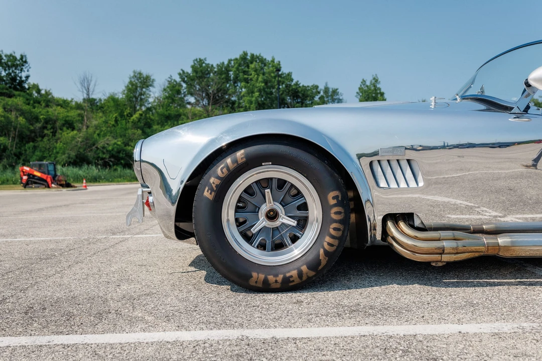 Shelby Cobra Replica - Image 29 of 31