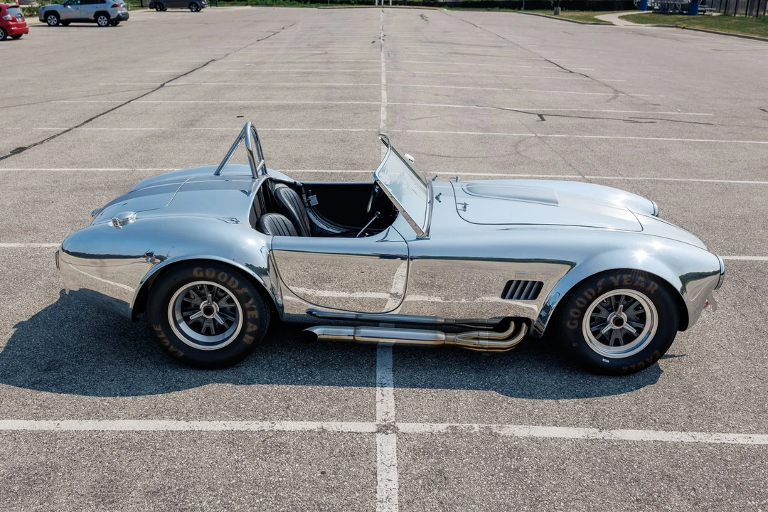 Shelby Cobra Replica - Image 16 of 31