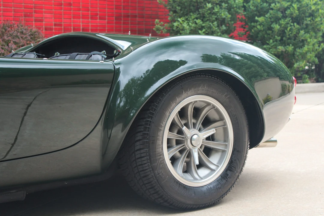 Shelby Cobra Replica - Image 30 of 31