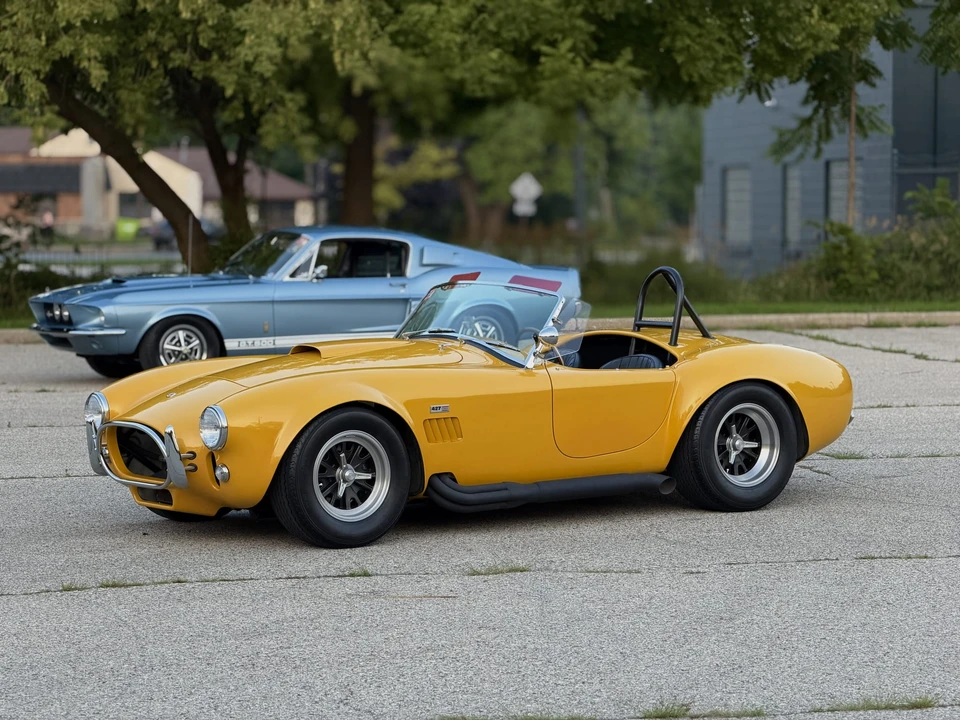 Shelby Cobra Replica - Image 6 of 31