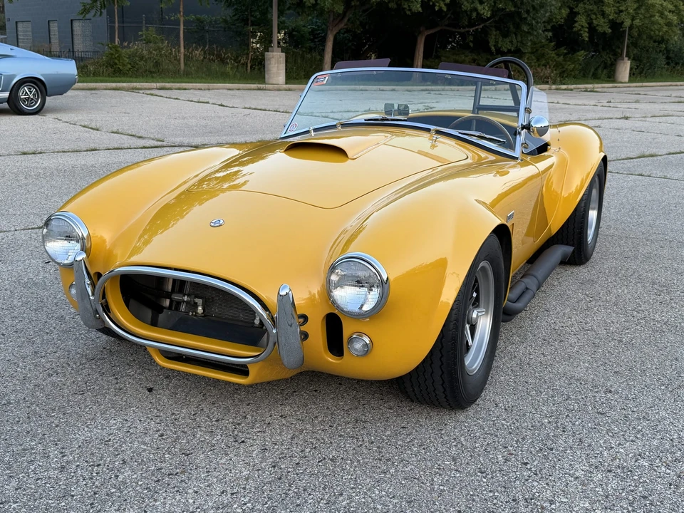 Shelby Cobra Replica - Image 8 of 31