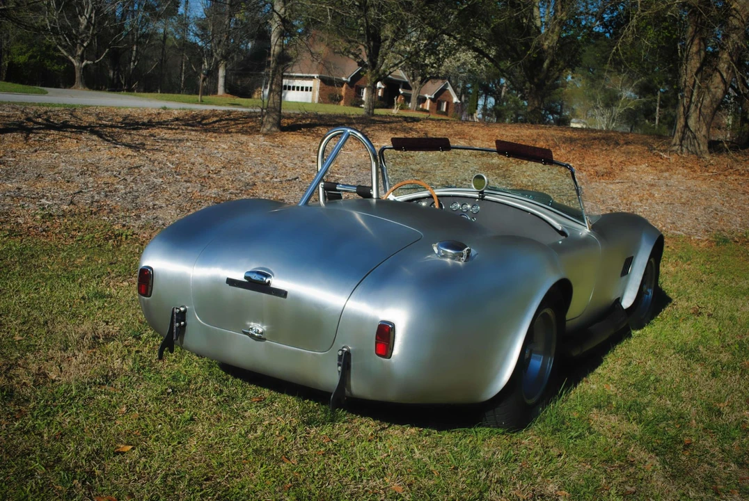 Shelby Cobra Replica - Image 29 of 31
