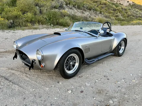 Shelby Cobra Replica - Image 3 of 31