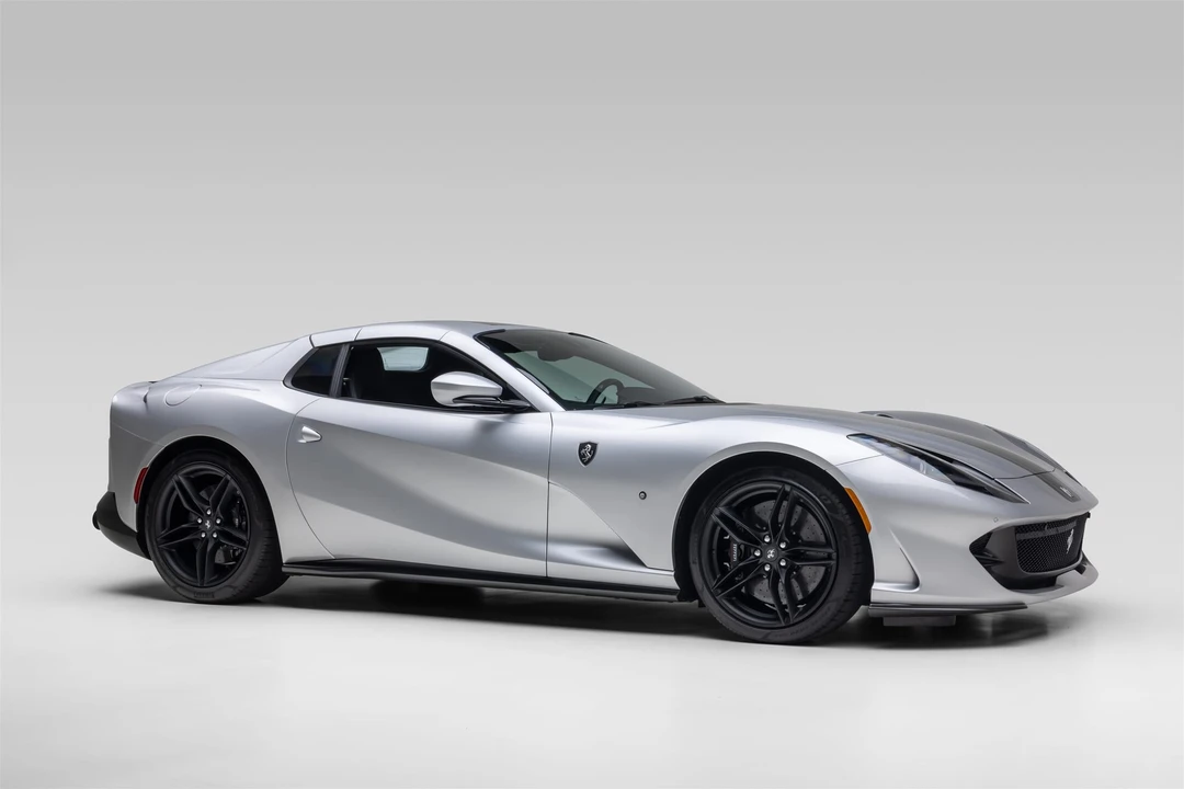2021 Ferrari 812 GTS - Image 9 of 31