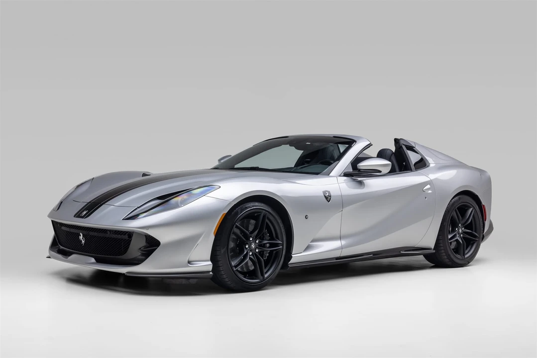 2021 Ferrari 812 GTS - Image 2 of 31
