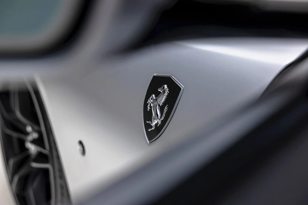 2021 Ferrari 812 GTS - Image 25 of 31