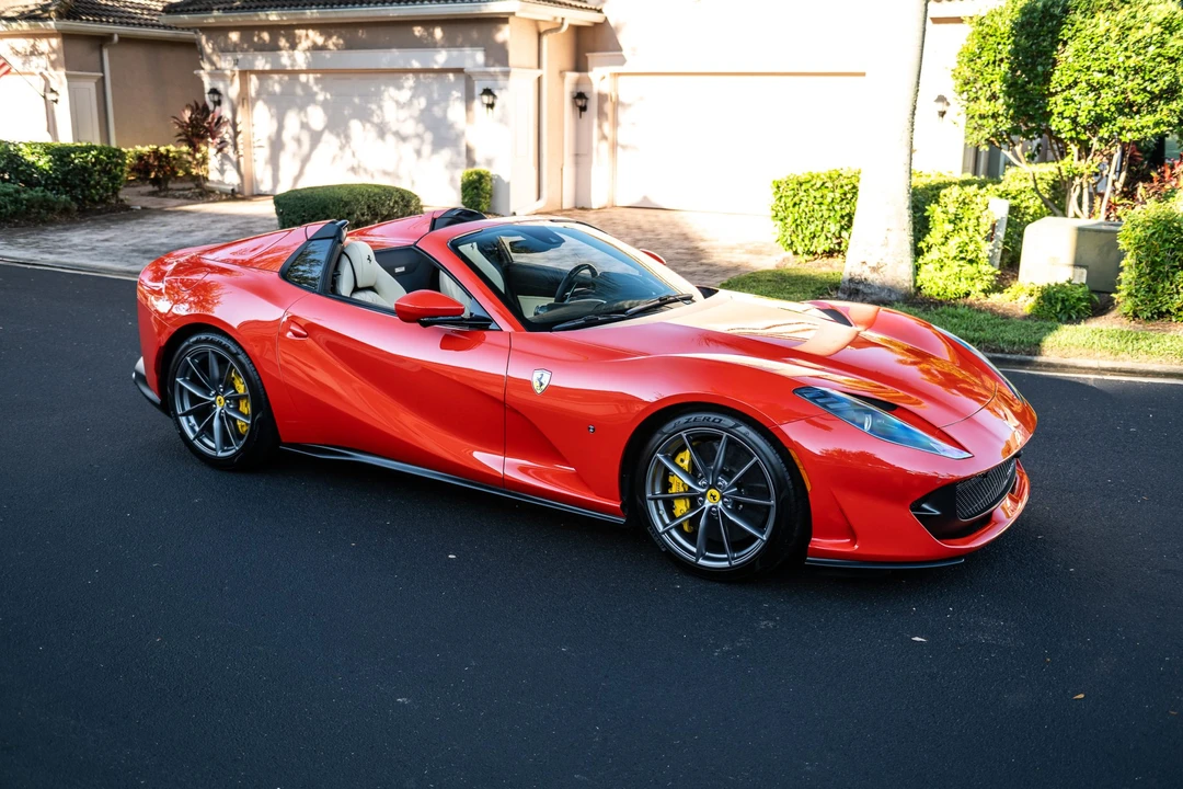 2022 Ferrari 812 GTS - Image 11 of 31