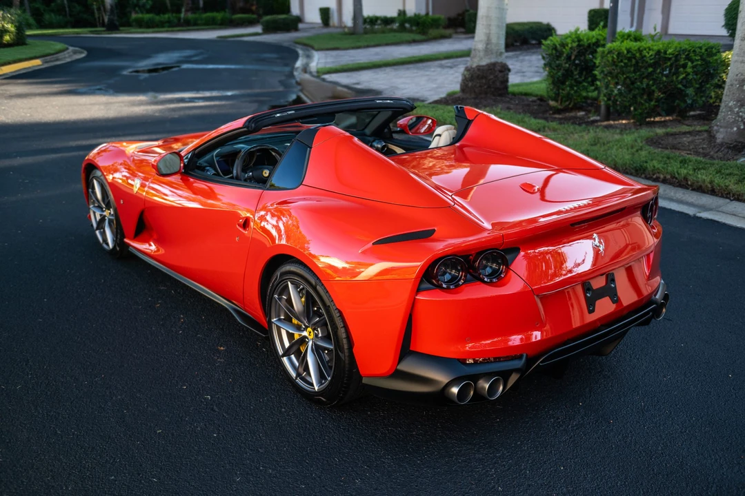 2022 Ferrari 812 GTS - Image 21 of 31