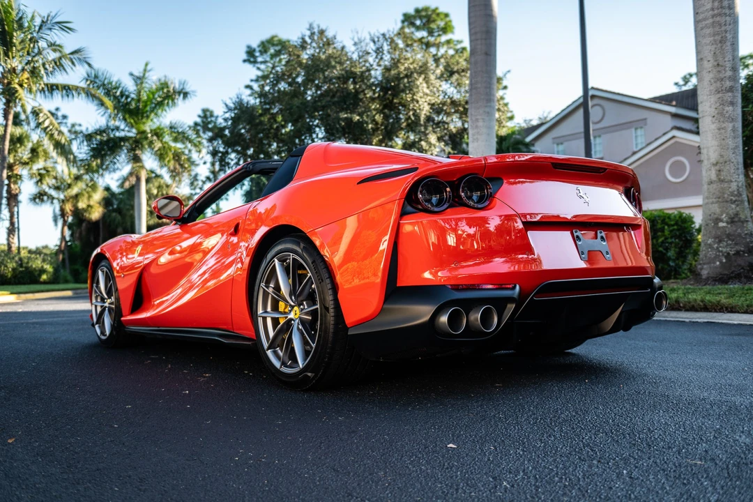 2022 Ferrari 812 GTS - Image 23 of 31