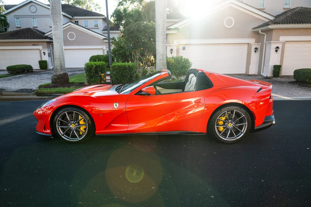 2022 Ferrari 812 GTS - Image 26 of 31