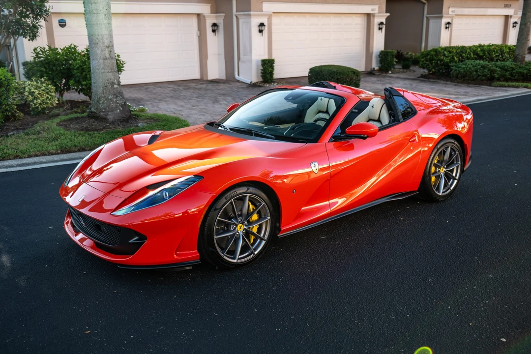 2022 Ferrari 812 GTS - Image 28 of 31