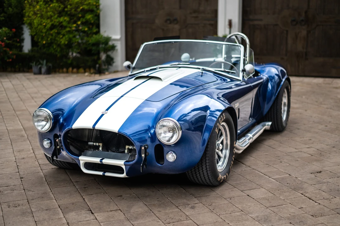 Shelby Cobra Replica - Image 2 of 31