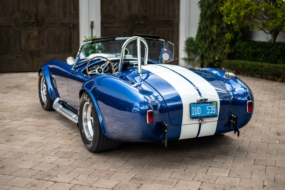 Shelby Cobra Replica - Image 14 of 31
