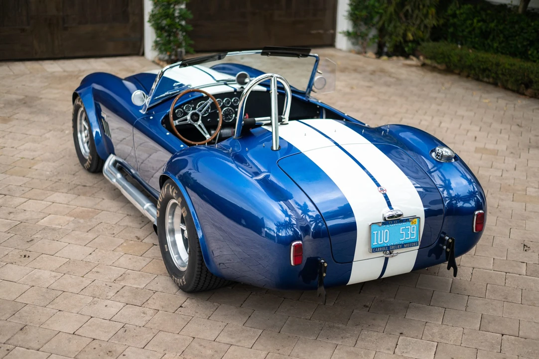 Shelby Cobra Replica - Image 15 of 31