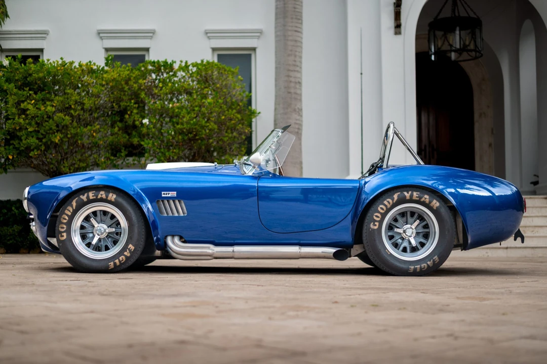 Shelby Cobra Replica - Image 11 of 31