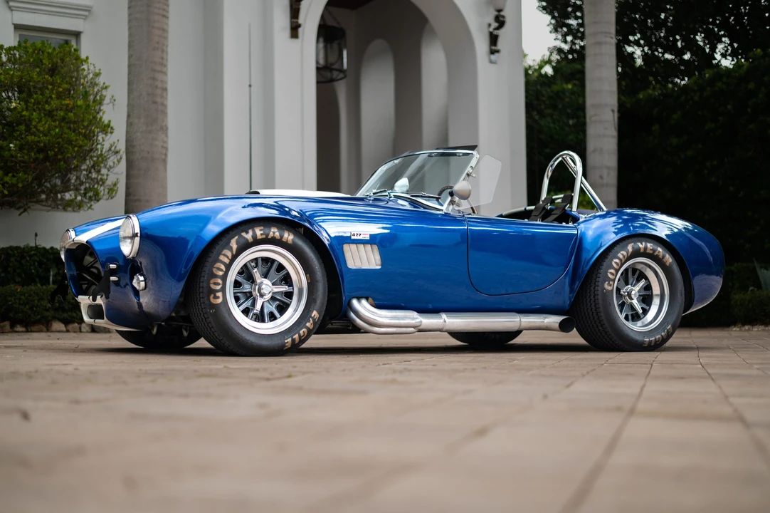 Shelby Cobra Replica - Image 8 of 31