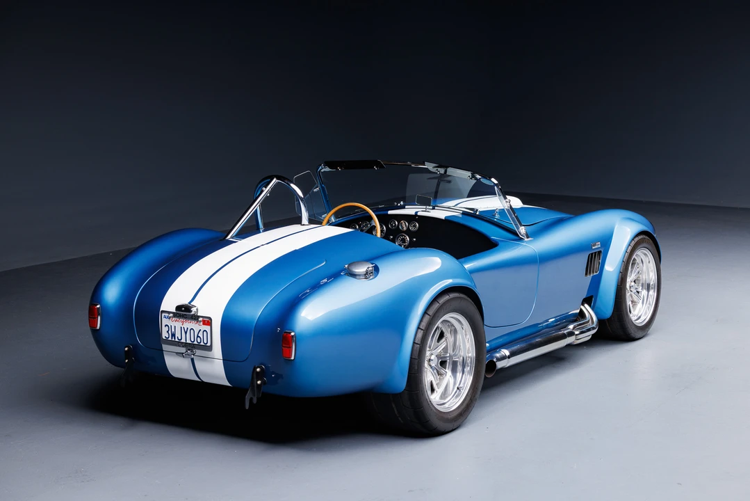 Shelby Cobra Replica - Image 8 of 31