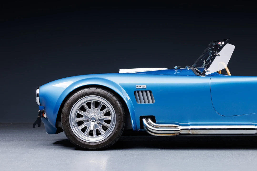 Shelby Cobra Replica - Image 14 of 31