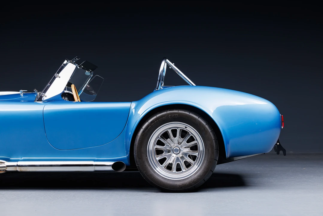 Shelby Cobra Replica - Image 15 of 31