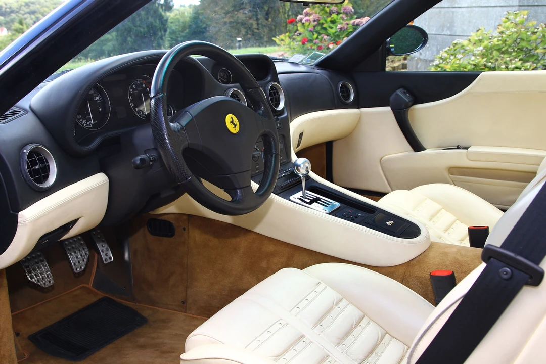 1999 Ferrari 550 Maranello - Image 9 of 28
