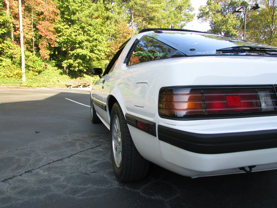 1984 Mazda RX-7 SA & FB - Image 9 of 31