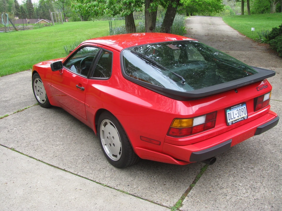 1987 Porsche 944 Turbo - Image 4 of 31