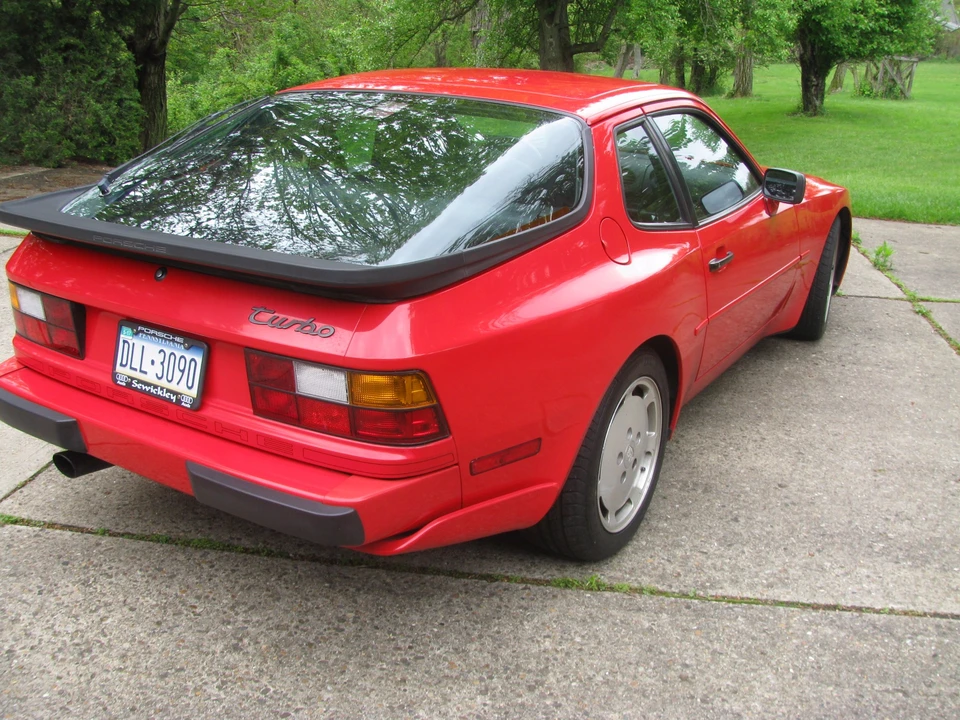 1987 Porsche 944 Turbo - Image 9 of 31