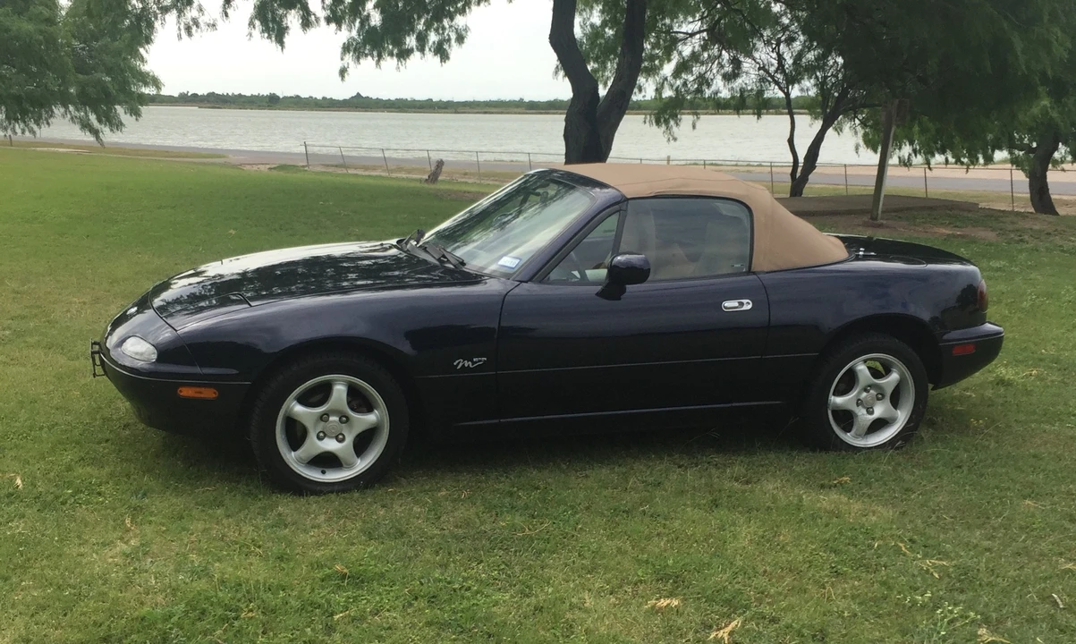 1996 Mazda NA MX-5 Miata - Image 13 of 31