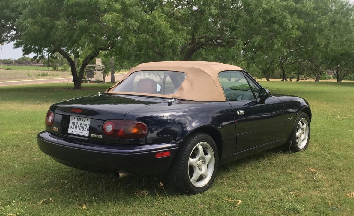 1996 Mazda NA MX-5 Miata - Image 17 of 31