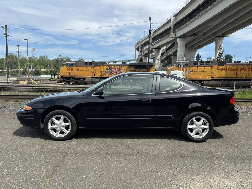 1999 Oldsmobile Alero - Image 5 of 31