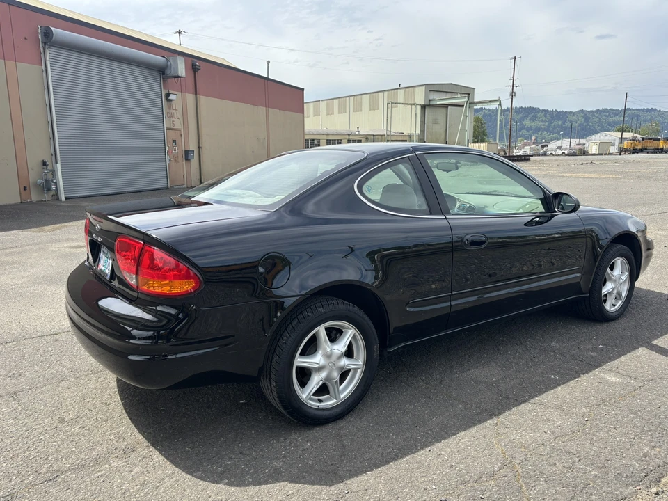 1999 Oldsmobile Alero - Image 17 of 31