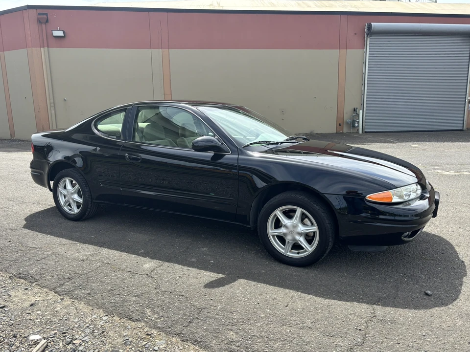 1999 Oldsmobile Alero - Image 20 of 31