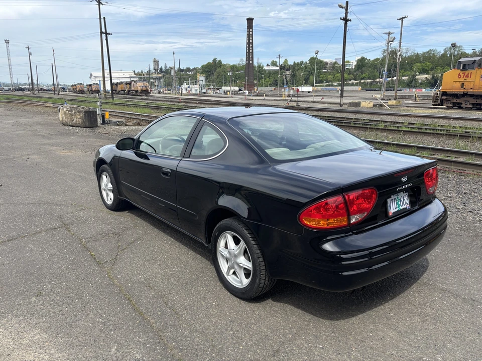 1999 Oldsmobile Alero - Image 7 of 31