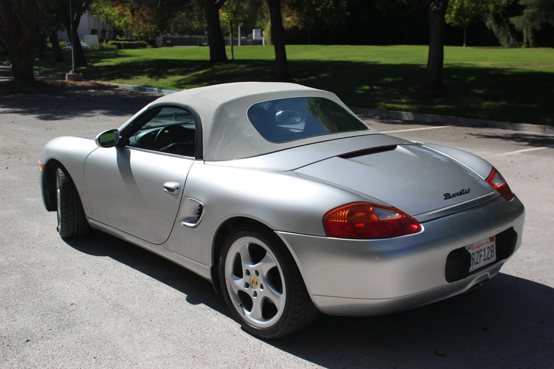 2001 Porsche 986 Boxster - Image 10 of 31